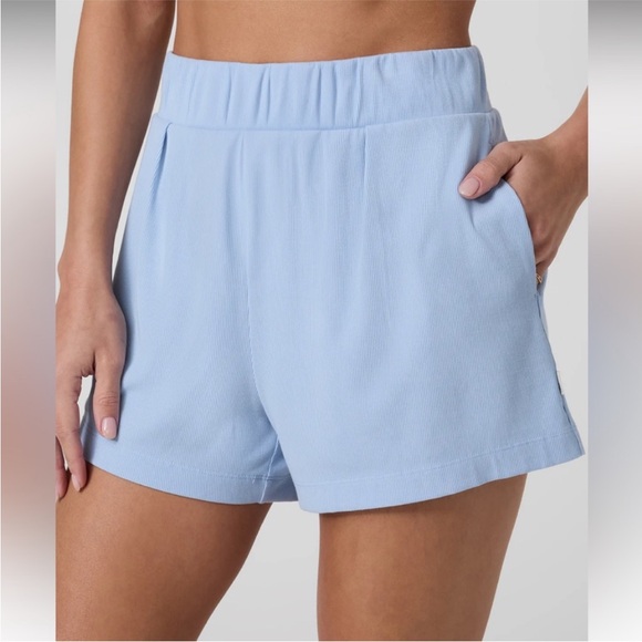 Vuori Pants - Vuori Pose Short Women's Casual Shorts Surf Blue XS